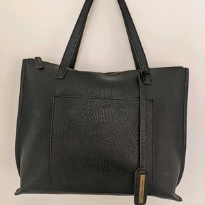 Street Level Zipper Tote
